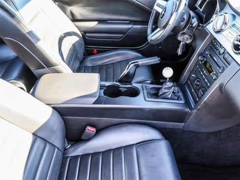 Used 2007 Ford Mustang GT Premium image 21