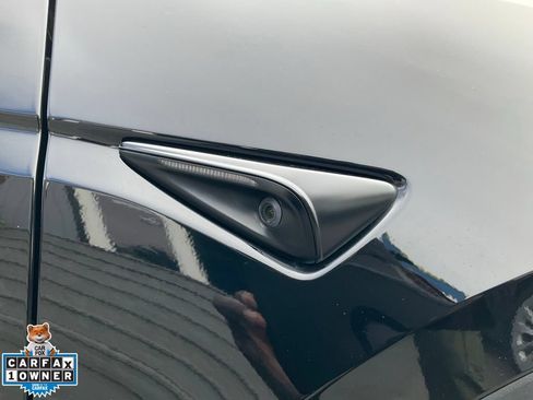 Used 2023 Tesla Model Y Long Range AWD/4WD image 88