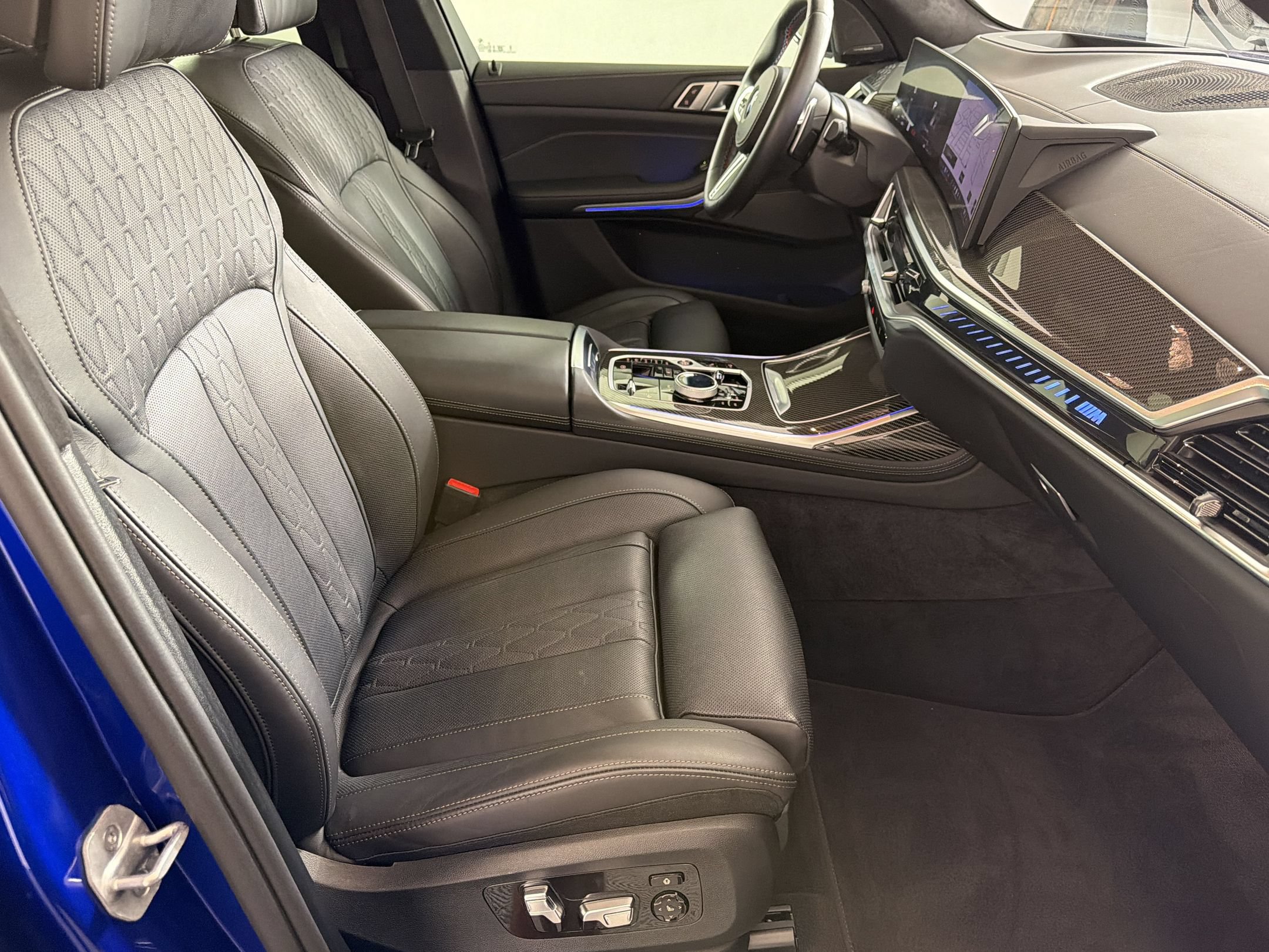 Used 2025 BMW X7 M60i w/ Executive Package AWD/4WD image 27