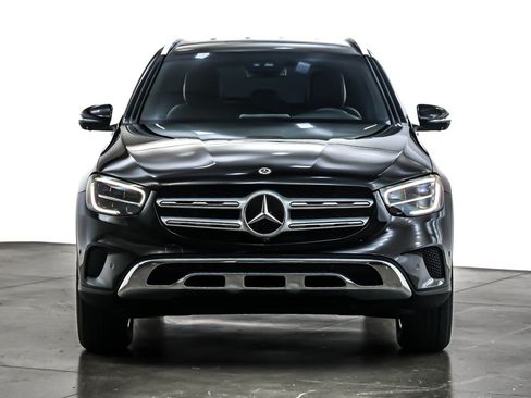 Used 2022 Mercedes-Benz GLC 300 4MATIC image 3