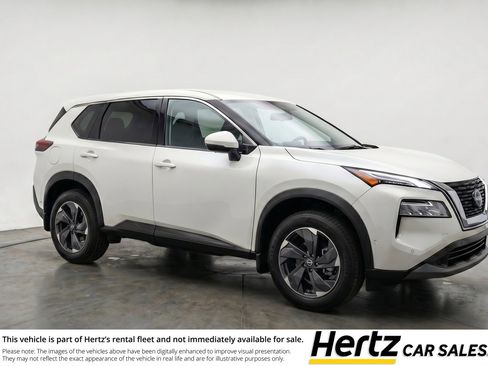 Used 2025 Nissan Rogue SV FWD image 1
