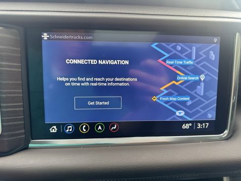 Used 2021 GMC Yukon Denali w/ Denali Premium Package image 14