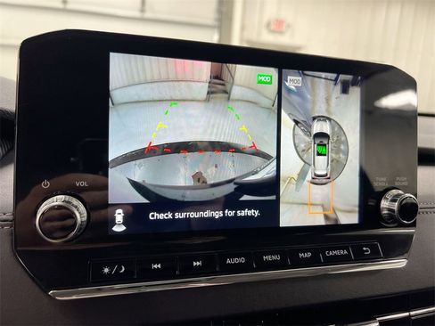 Used 2024 Mitsubishi Outlander SE image 16