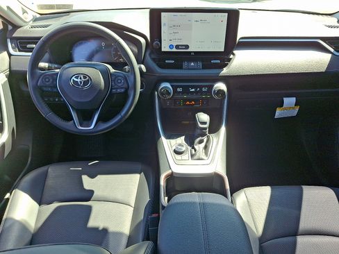 Used 2024 Toyota RAV4 Limited image 15