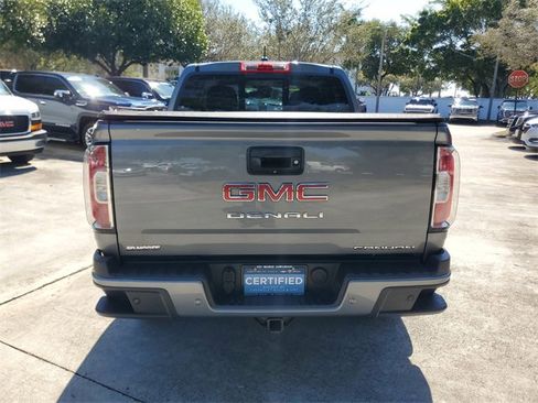 Certified 2022 GMC Canyon Denali image 3