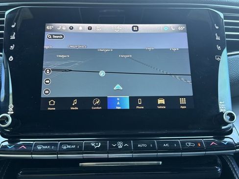 Used 2023 Jeep Wagoneer Series II image 9