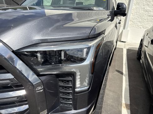Used 2024 Toyota Tundra Platinum AWD/4WD image 12
