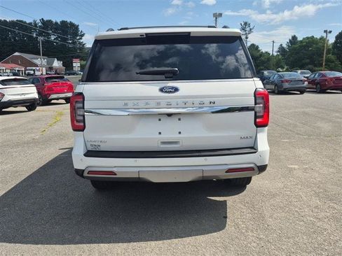 Used 2024 Ford Expedition Max Limited AWD/4WD image 4