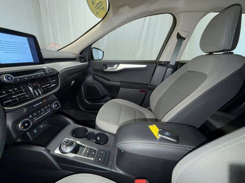 Used 2020 Ford Escape SE FWD image 21