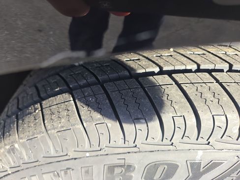 Certified 2022 Ford Edge SEL image 28