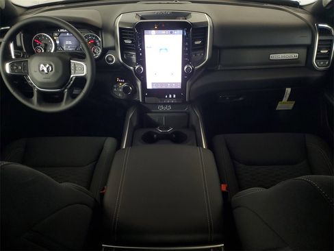 New 2026 RAM 1500 4x4 Crew Cab image 12