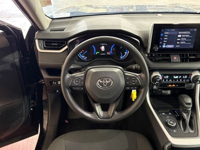Certified 2025 Toyota RAV4 LE AWD/4WD image 16