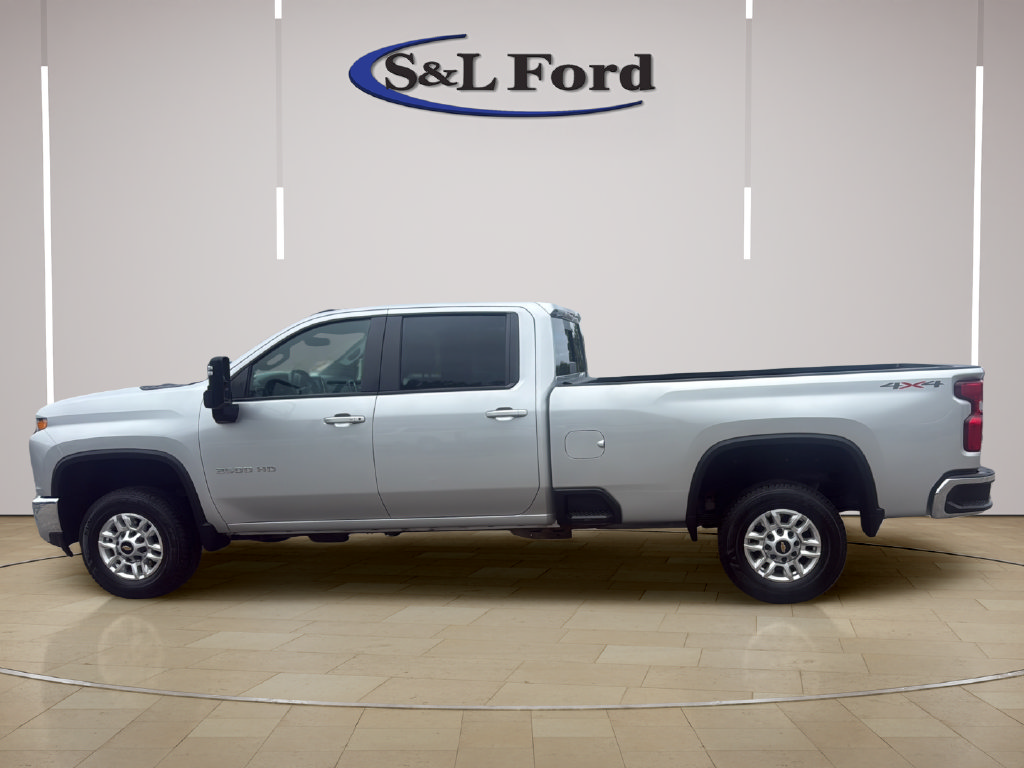 Used 2023 Chevrolet Silverado 2500 LT w/ Convenience Package AWD/4WD image 4