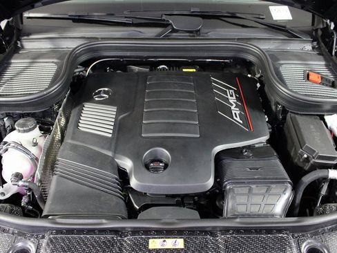 Certified 2025 Mercedes-Benz GLE 53 AMG 4MATIC image 36