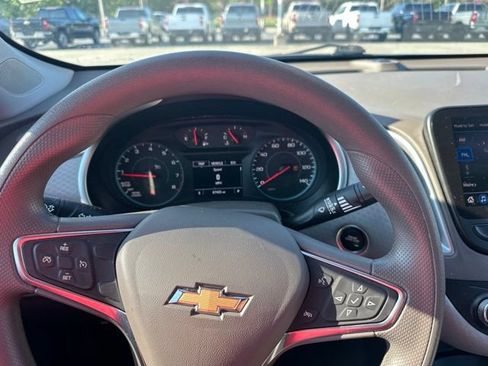 Used 2019 Chevrolet Malibu LS FWD image 13