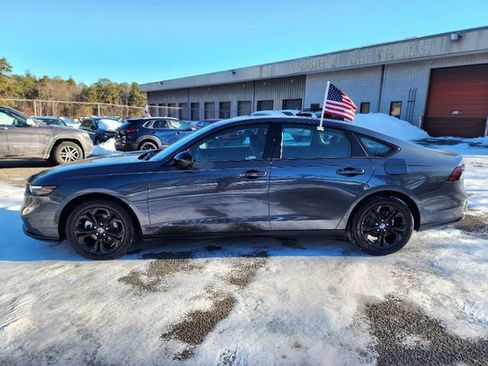 Used 2025 Honda Accord SE image 2