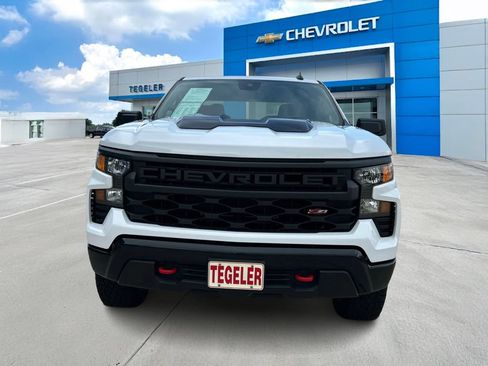 Used 2024 Chevrolet Silverado 1500 Custom Trail Boss AWD/4WD image 2
