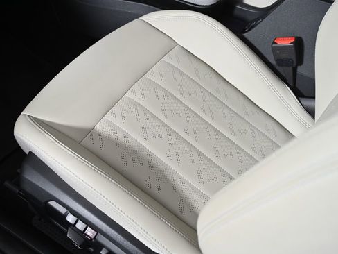 Certified 2025 MINI Cooper S image 24