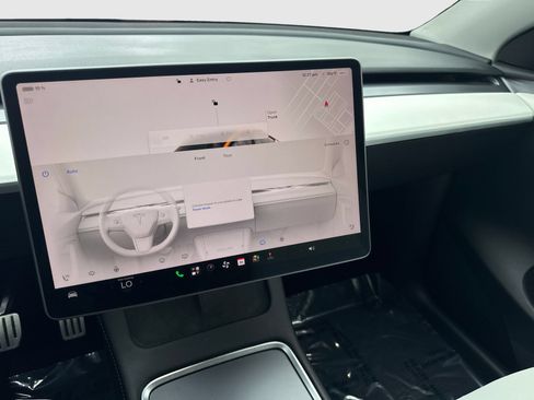 Used 2023 Tesla Model Y Long Range AWD/4WD image 22