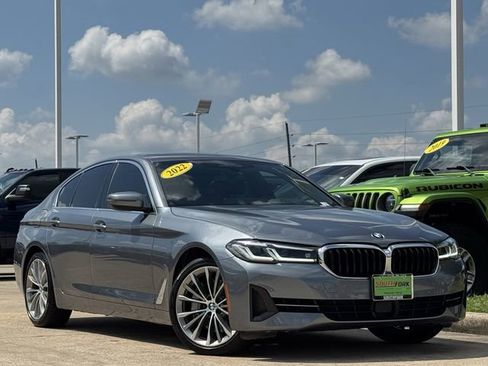Used 2022 BMW 540i xDrive w/ Executive Package image 2