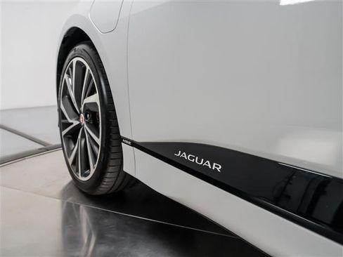 Used 2020 Jaguar I-PACE HSE image 13