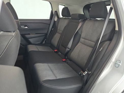 Used 2025 Nissan Rogue SV FWD image 30