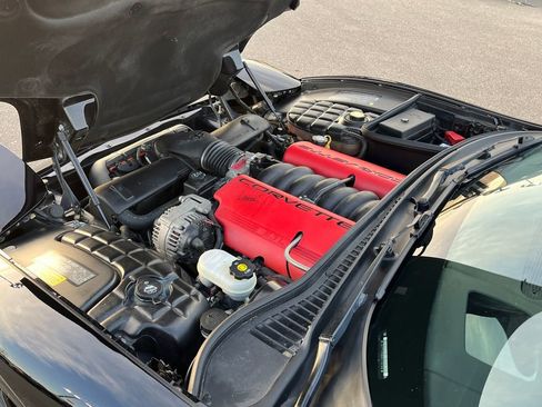 Used 2004 Chevrolet Corvette Z06 w/ Memory Package image 39