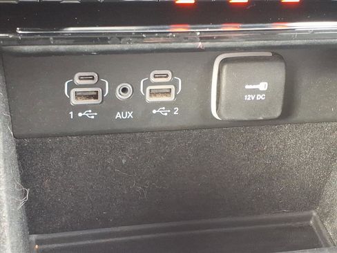 Used 2022 Jeep Grand Cherokee Limited image 26