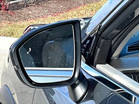 Used 2022 Nissan Pathfinder Platinum w/ Cargo Package image 15