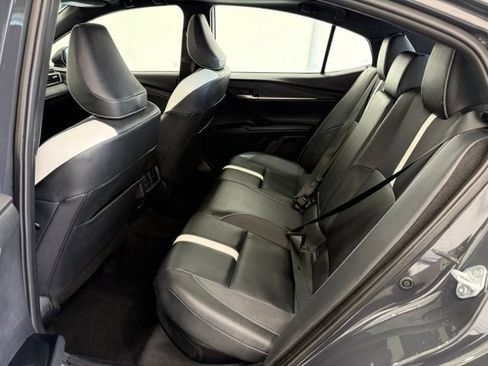 Used 2025 Toyota Camry SE AWD/4WD image 15