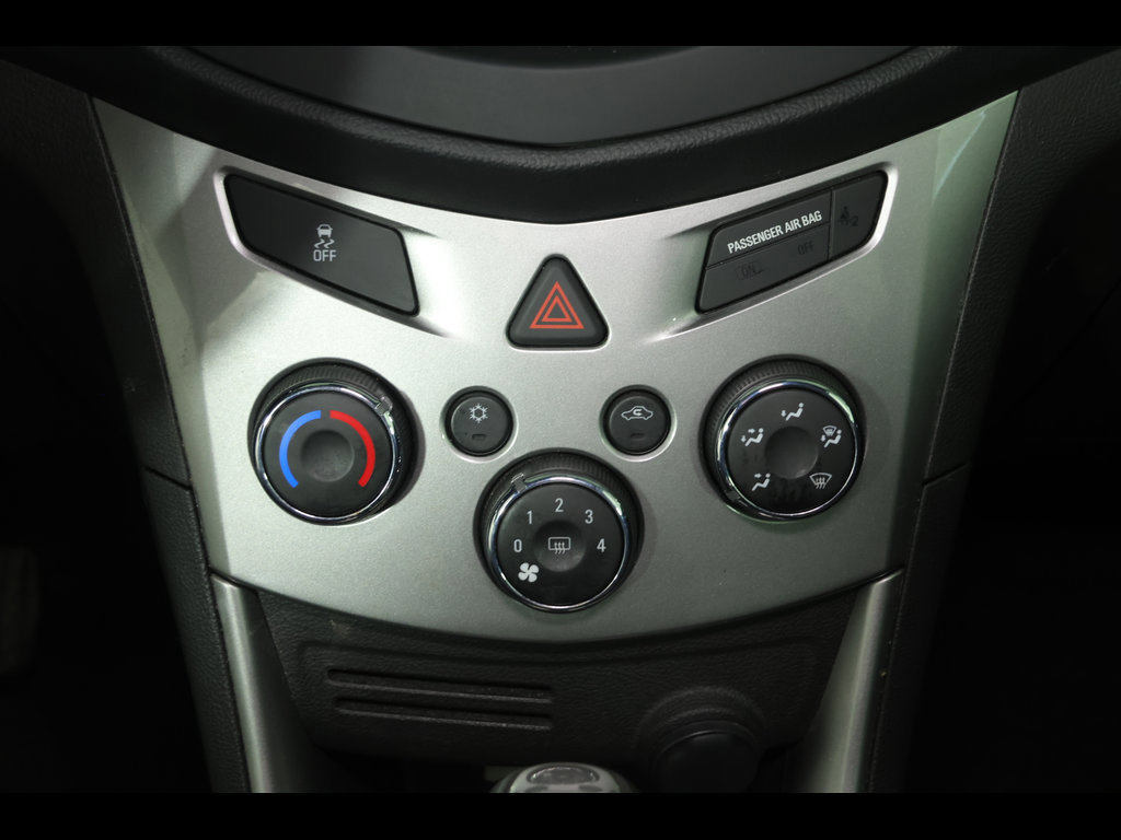 Used 2016 Chevrolet Trax LT w/ LT Convenience Package FWD image 21