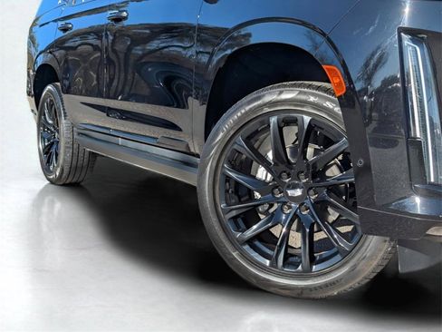 Used 2021 Cadillac Escalade Sport Platinum w/ LPO, ONYX Package image 57