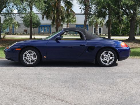 Used 2002 Porsche Boxster RWD image 16
