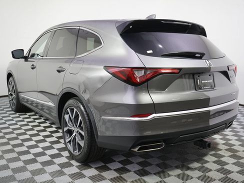 Used 2023 Acura MDX SH-AWD w/ Technology Package image 4