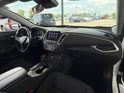Used 2024 Chevrolet Malibu LT w/ Sport Edition FWD image 25