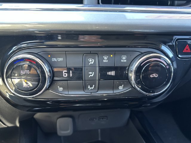 Used 2024 Chevrolet Trax LT w/ Driver Confidence Package FWD image 25