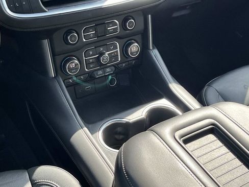 Used 2021 Chevrolet Tahoe LT w/ Rear Media and Nav Package image 14