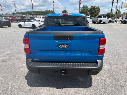 Certified 2025 Ford Maverick XLT FWD image 6