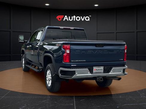 Used 2021 Chevrolet Silverado 2500 LTZ w/ LTZ Plus Package AWD/4WD image 3