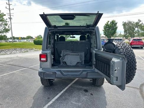Used 2019 Jeep Wrangler Sport AWD/4WD image 33