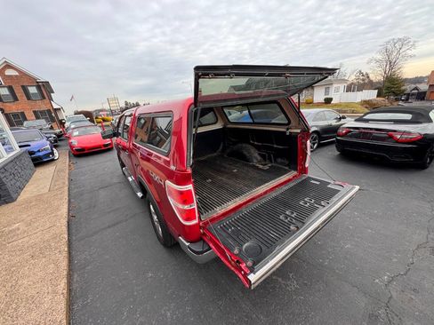 Used 2011 Ford F150 XLT w/ XLT Chrome Pkg image 24