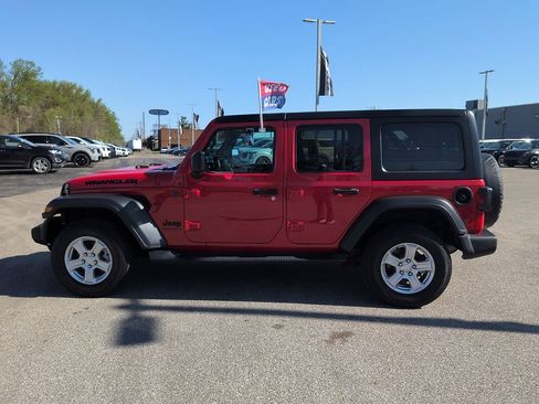 Used 2023 Jeep Wrangler Sport S image 4