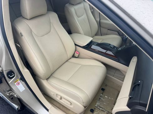 Used 2013 Lexus RX 450h AWD w/ Navigation Pkg image 21