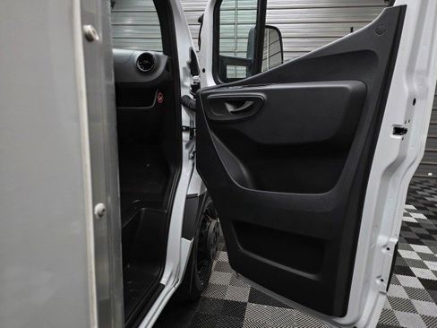 Used 2024 Mercedes-Benz Sprinter 4500 image 15