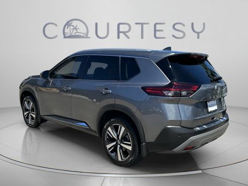 Certified 2021 Nissan Rogue SL FWD image 5