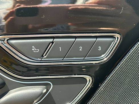 Used 2023 Lincoln Aviator Reserve w/ Elements Package Plus AWD/4WD image 35