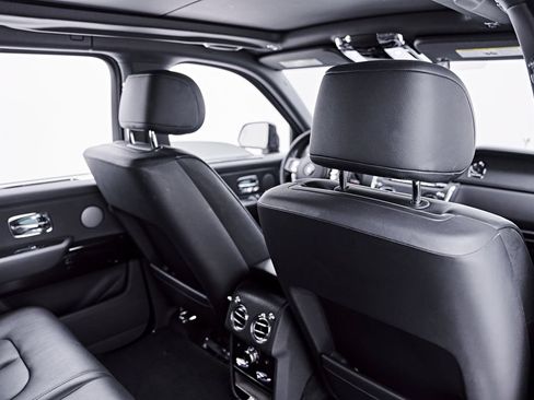 Used 2020 Rolls-Royce Cullinan AWD/4WD image 50