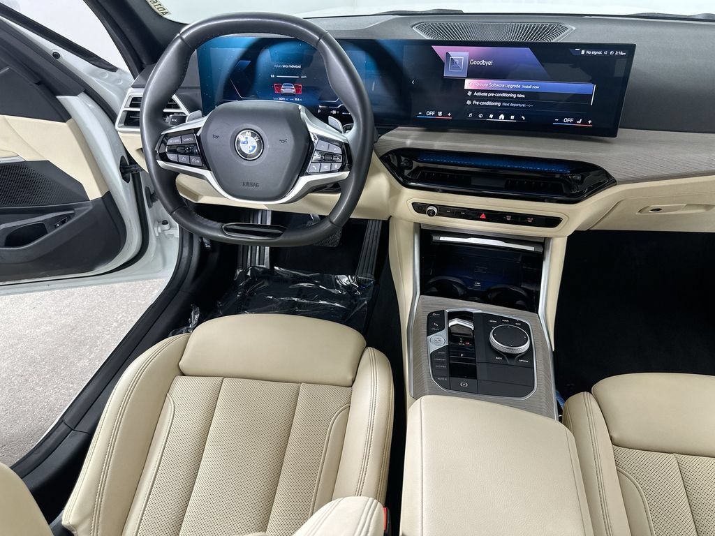 Used 2025 BMW 330i Sedan RWD image 19