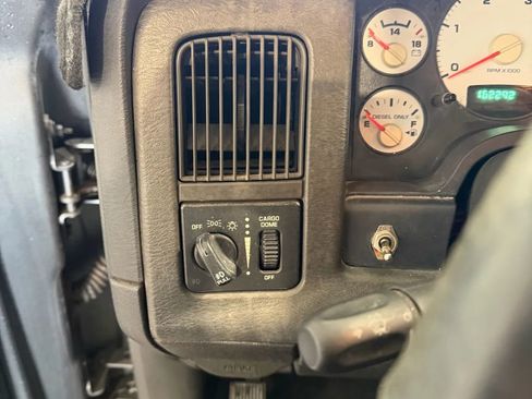 Used 2005 Dodge Ram 3500 Truck SLT image 26