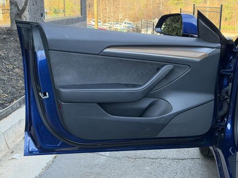 Used 2023 Tesla Model 3 Standard Range image 28